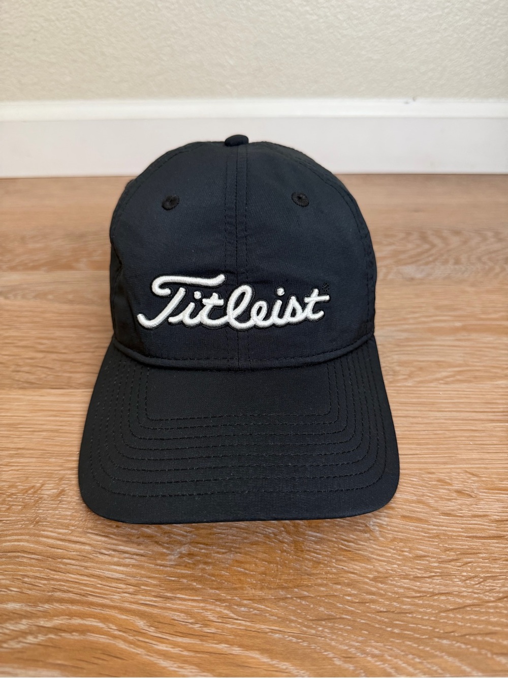 Titleist Embroidered Black Golf Strapback Cap Hat, OS